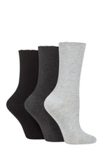 Load image into Gallery viewer, Ladies 3 Pair Elle Ribbed Bamboo Socks with Scallop Top